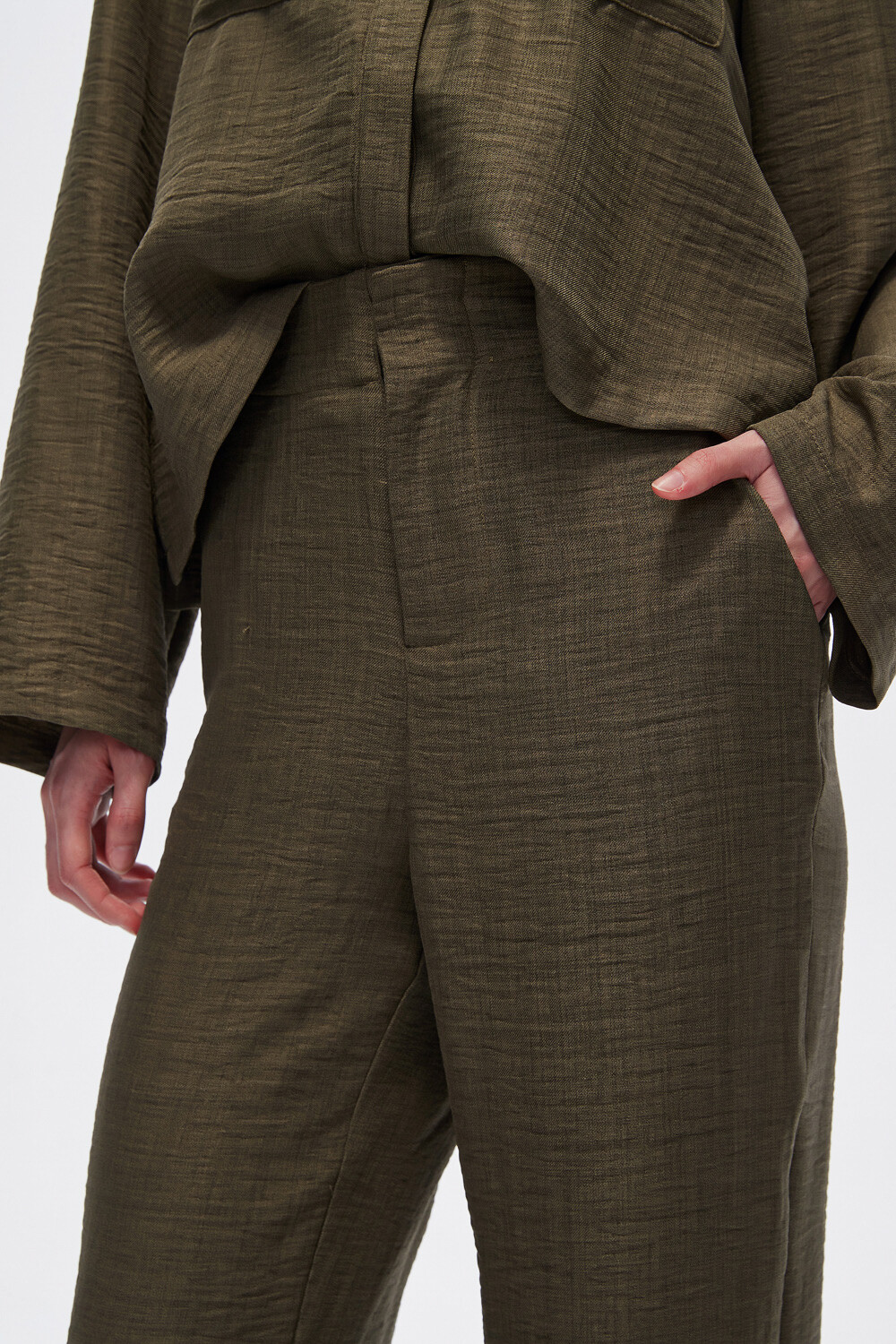Pantalon Remina Verde Oliva Oscuro