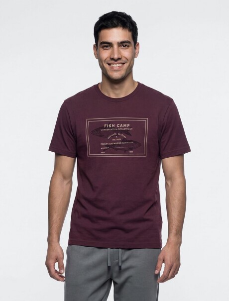 CAMISETA CON ESTAMPA MODELO REGULAR BORDEAUX