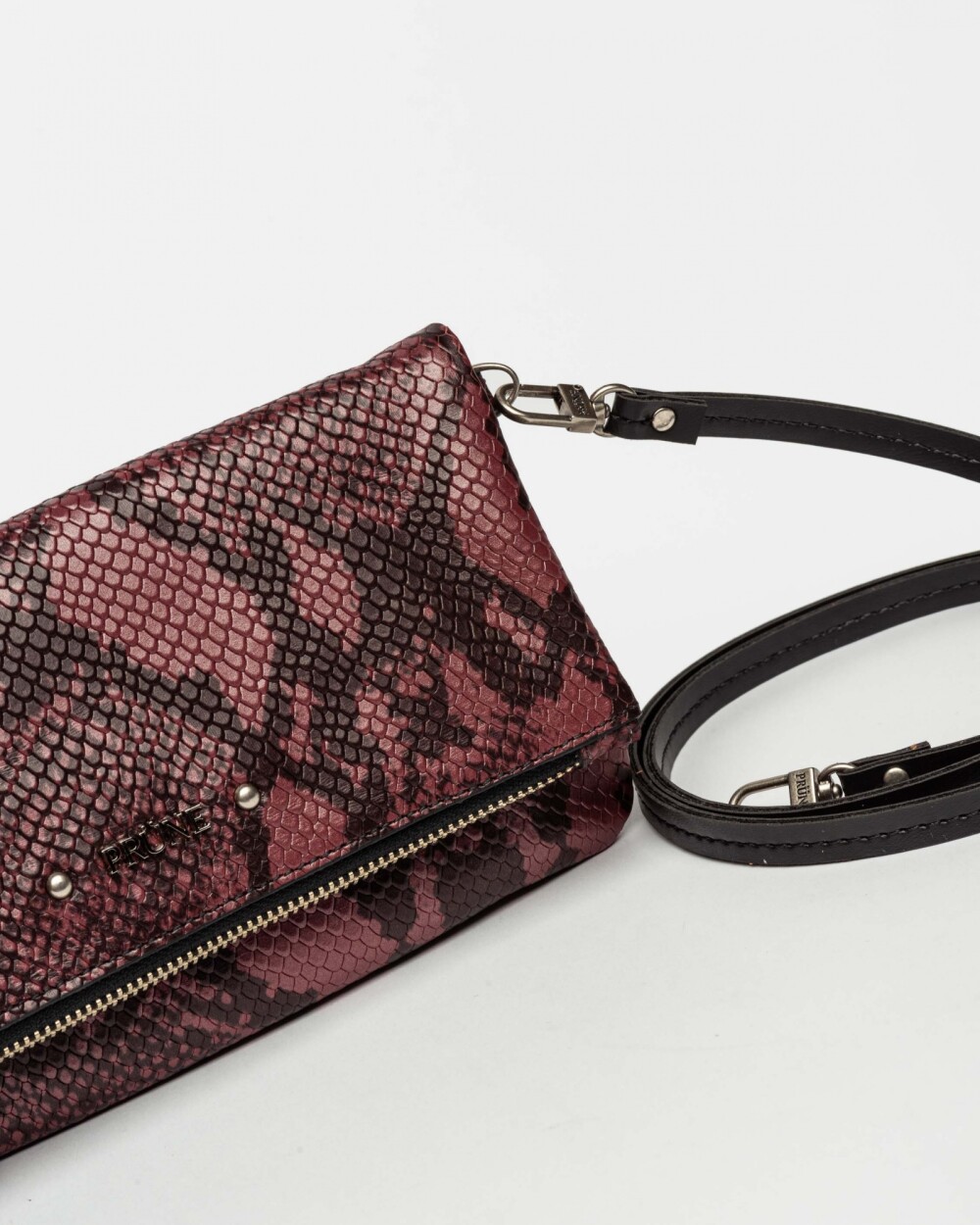 Mini Bag Honey En Cuero Snake Print Metalizado Bordeaux