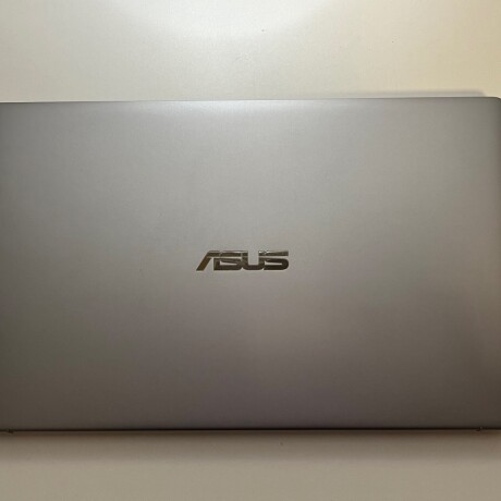 ASUS Zenbook 13" 256GB ASUS Zenbook 13" 256GB