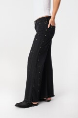 Jean Murra Negro con tachas
