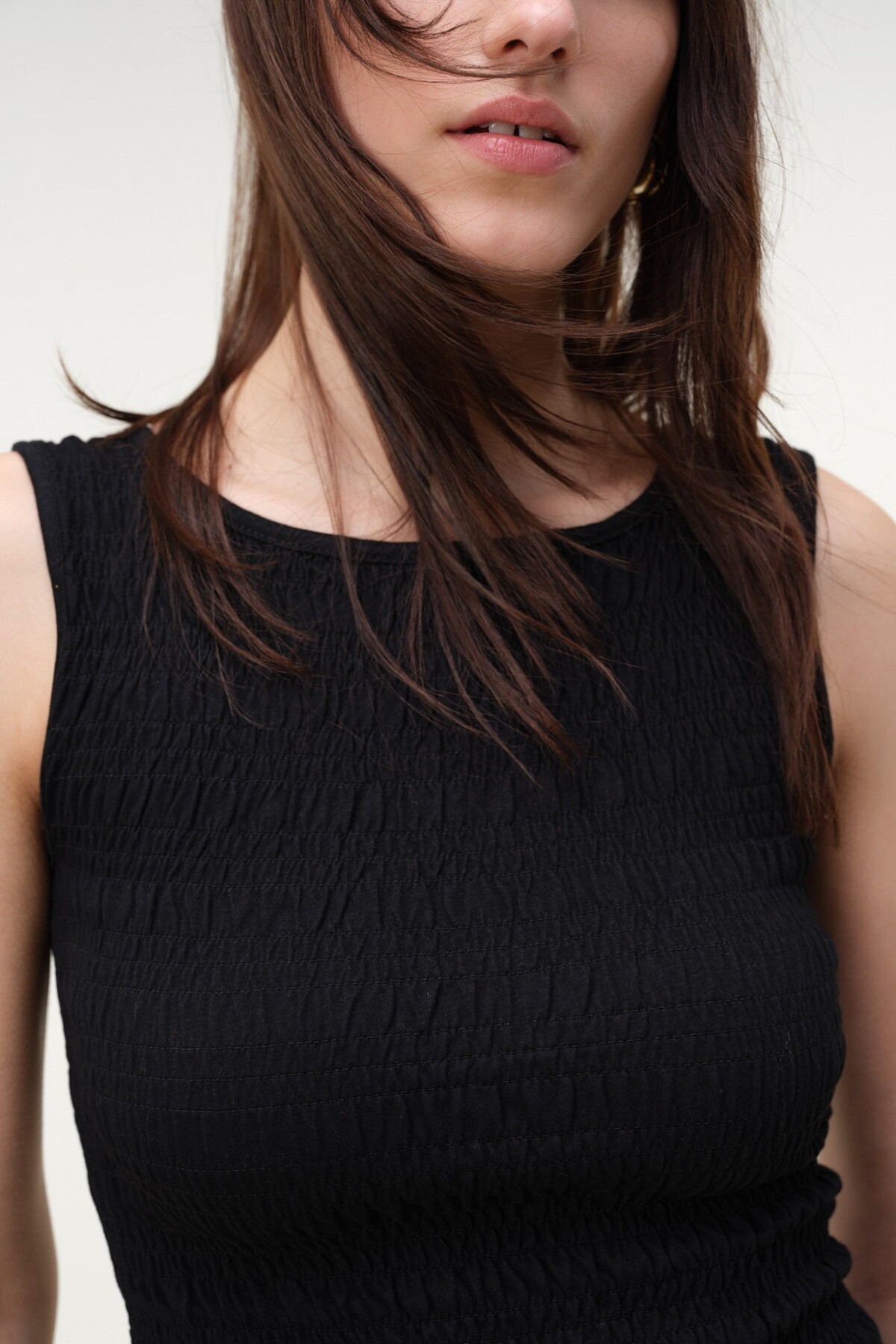 Musculosa Fruncida Algodón Negro