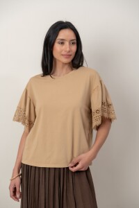 REMERA DHARA Camel