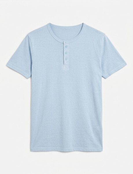 Remera básica Ottis Celeste