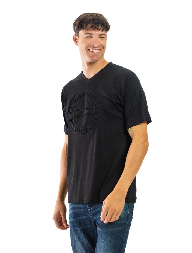 Remera Estampada C/V Forum Negro/ Letras 014