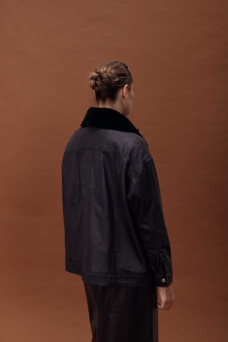 CHAQUETA JEANERA SIMONA NEGRO GASTADO