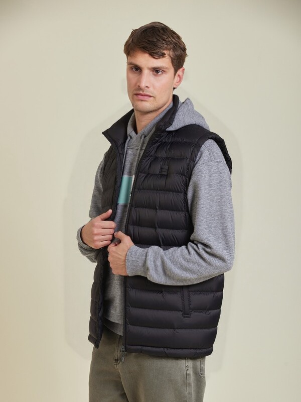 CHALECO URIAS RUSTY Negro