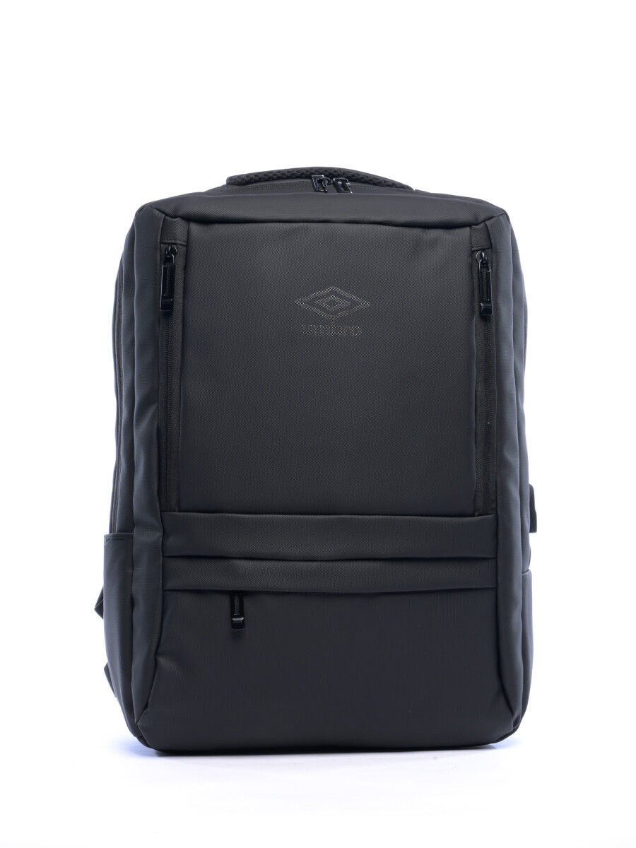 MOCHILA TRIPEC Umbro - 002 