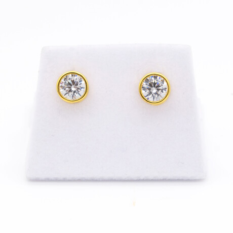 Par de caravanas de plata 925 con baño de oro amarillo, PUNTO DE LUZ. Par de caravanas de plata 925 con baño de oro amarillo, PUNTO DE LUZ.