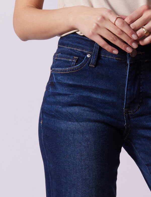 Jean Crop JEAN OSCURO