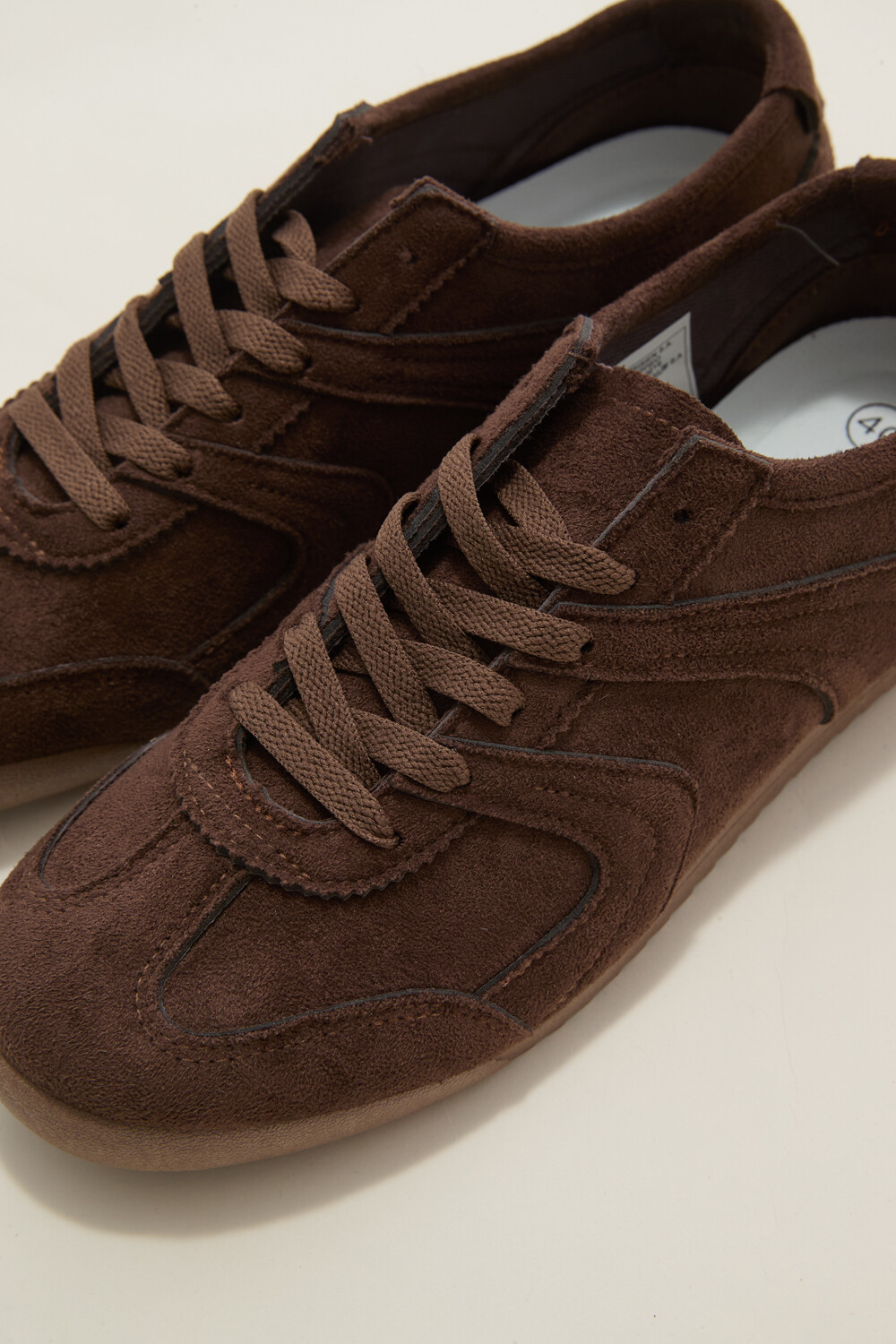 Zapatilla Remas Chocolate