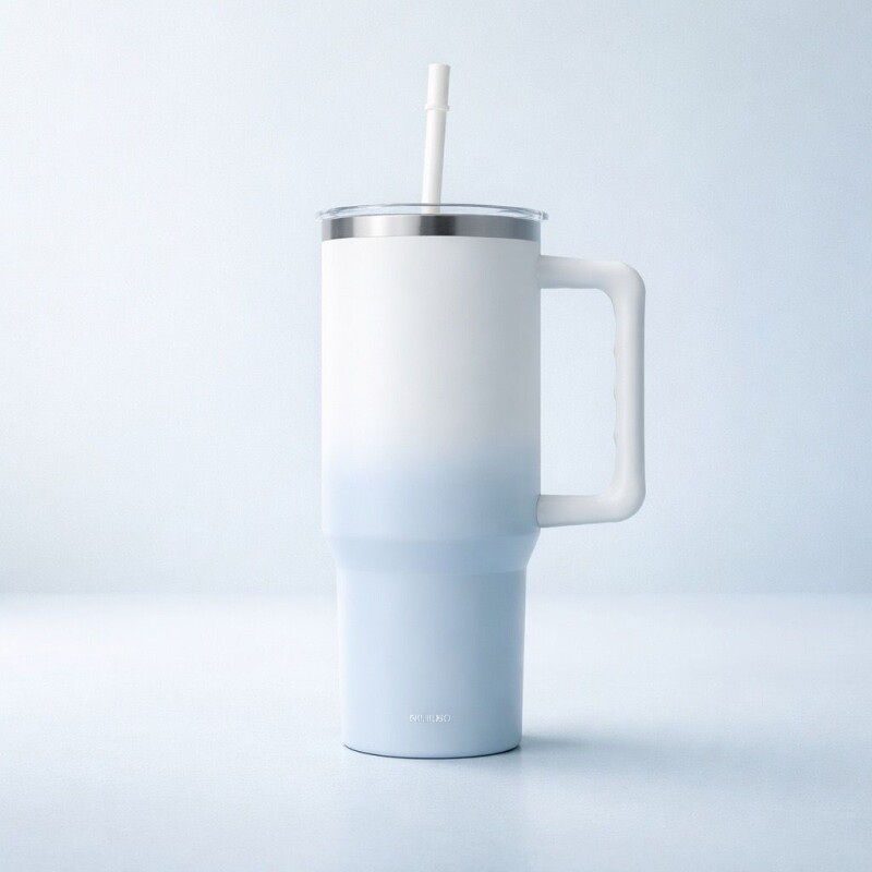 VASO TÉRMICO CON ASA Y SORBITO (COLECCIÓN CHERRY BLOSSOM/AZUL/1200 ML) VASO TÉRMICO CON ASA Y SORBITO (COLECCIÓN CHERRY BLOSSOM/AZUL/1200 ML)