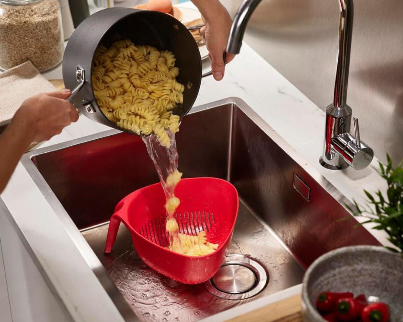 Colador de Cocina Joseph Joseph Duo – Ergónomico Colador de Cocina Joseph Joseph Duo – Ergónomico