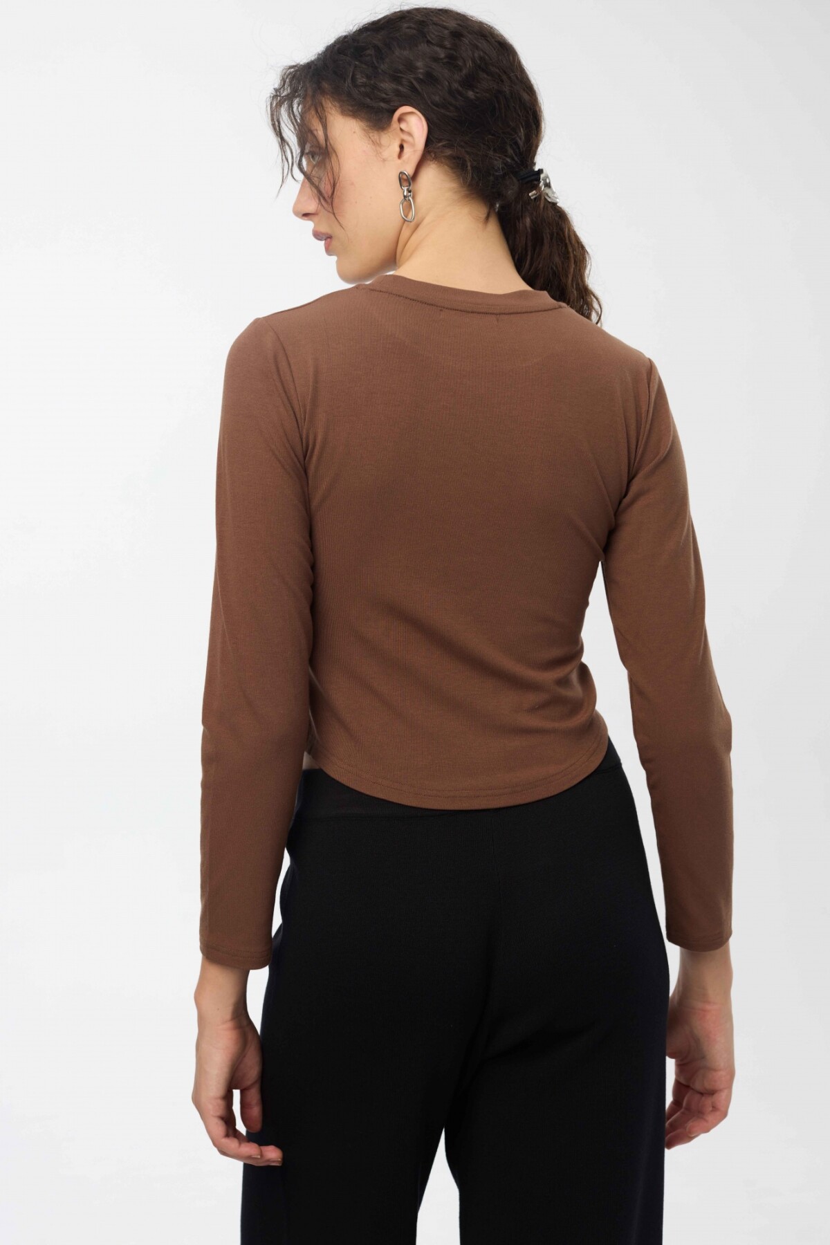 Remera Esme Marron