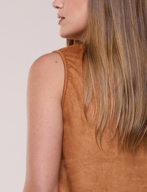 Blusa Suede Flecos TOSTADO