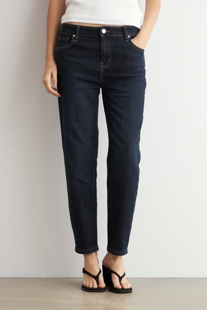 Jean cropped Nicola jean oscuro