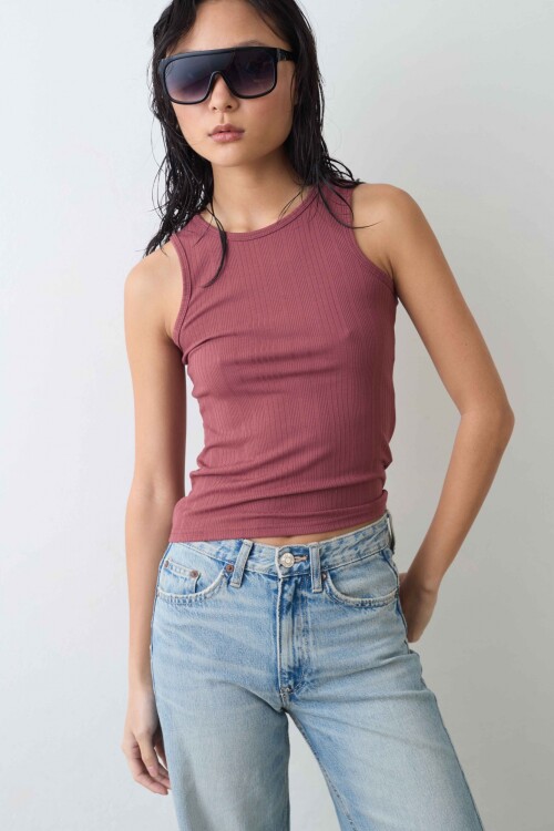 Top Ofelia Burdeos