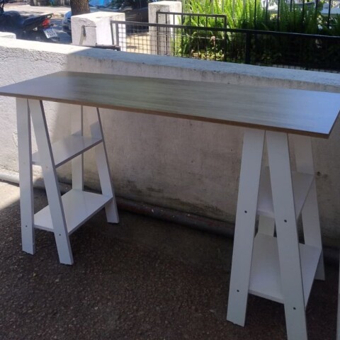 [OUTLET] Escritorio CAPI - Diseño minimal con caballete y estantes - Nogal / Blanco [MUEBLE ARMADO - SOLO RETIRO] [OUTLET] Escritorio CAPI - Diseño minimal con caballete y estantes - Nogal / Blanco [MUEBLE ARMADO - SOLO RETIRO]