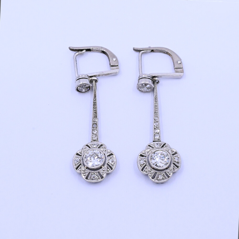 Caravanas antiguas oro 18k con brillantes. Caravanas antiguas oro 18k con brillantes.