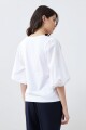 Remera escote en V con mangas balloon blanco