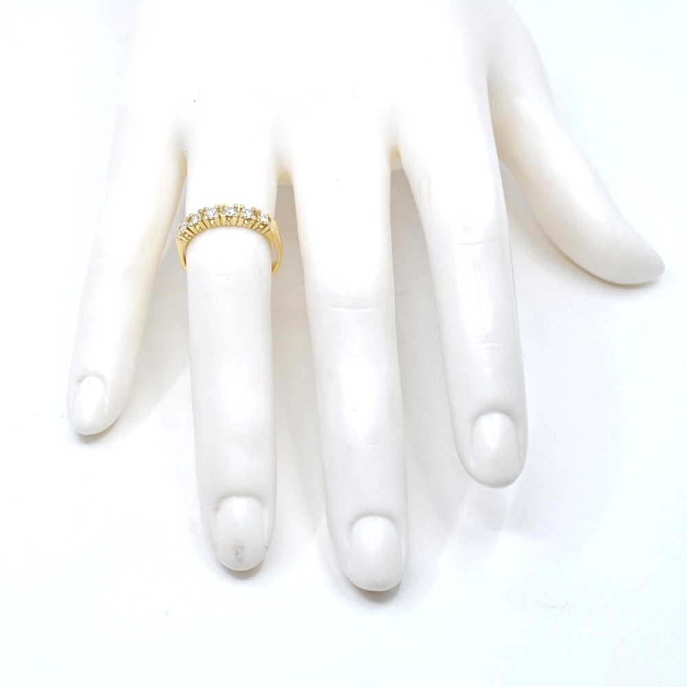 Anillo en oro 18k amarillo y brillantes Anillo en oro 18k amarillo y brillantes