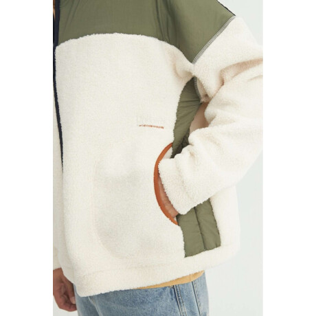 Campera sherpa March Crudo