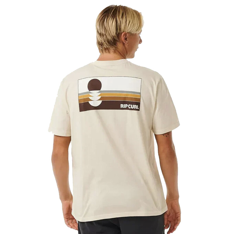 Remera Rip Curl Surf Revivial Peaking Beige Remera Rip Curl Surf Revivial Peaking Beige