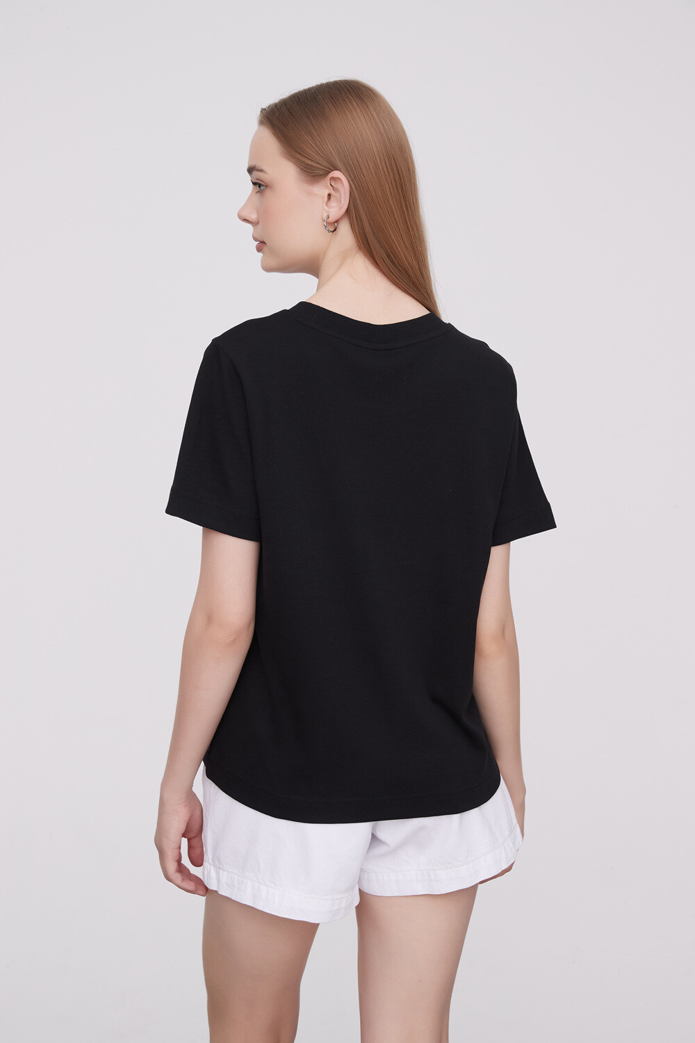 Remera Hotan Negro