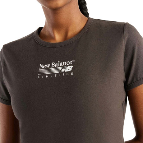 Remera New Balance Trackside Ringer Black