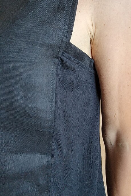 Musculosa Dracena Negro