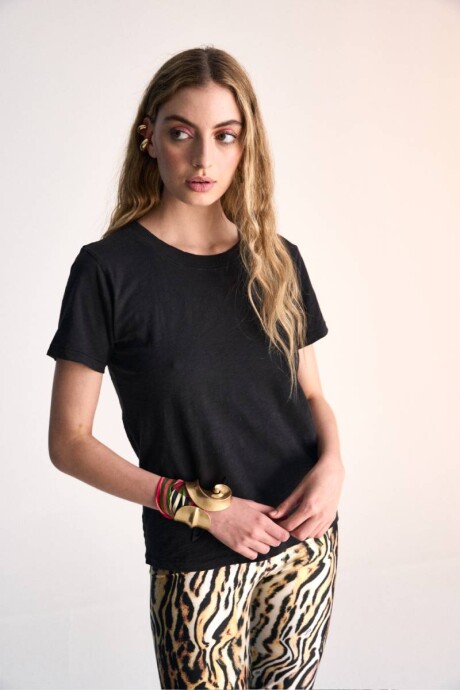 Remera Grace Negra Remera Grace Negra