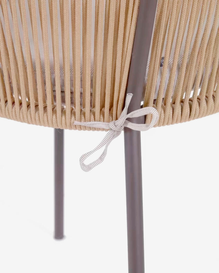 Silla Yanet de cuerda beige y patas de acero galvanizado