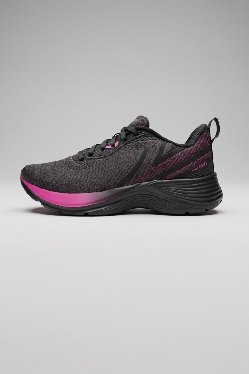 Calzado Deportivo. Negro con Fucsia