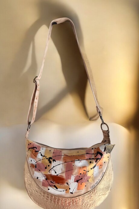 Cartera De Cuero Natural Y Dorado Modelo Milán Línea Ottenta Con Arte Pintado A Mano Por Carolina De Cunto. Cartera De Cuero Natural Y Dorado Modelo Milán Línea Ottenta Con Arte Pintado A Mano Por Carolina De Cunto.