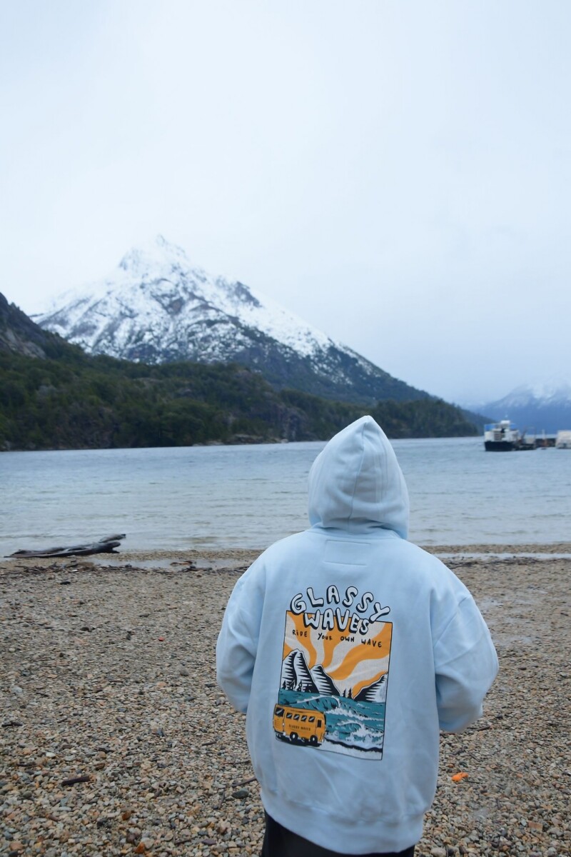 HOODIE PARADISE / Celeste U