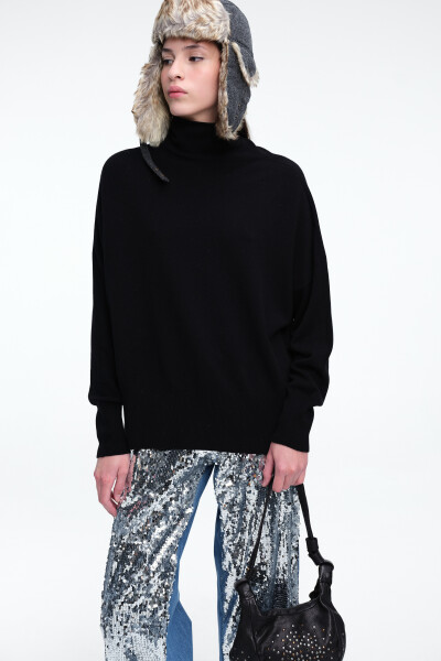 SWEATER CUELLO Negro