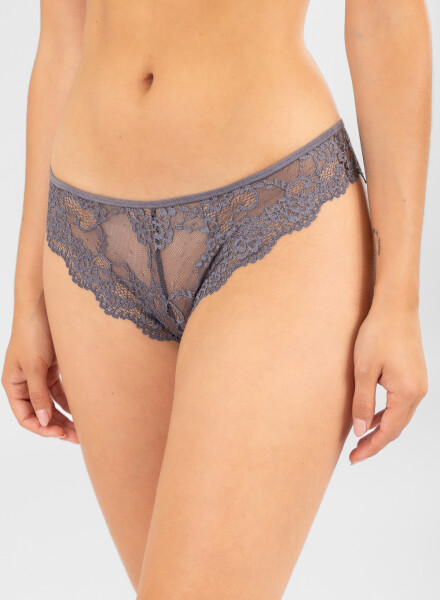Colaless leto Plum