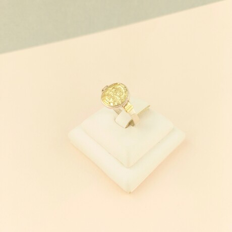Anillo de Plata 925 y double de Oro 18k. Cruz San Benito. Anillo de Plata 925 y double de Oro 18k. Cruz San Benito.