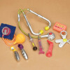Doctor kit medico con valija y sonidos B. Toys Doctor kit medico con valija y sonidos B. Toys