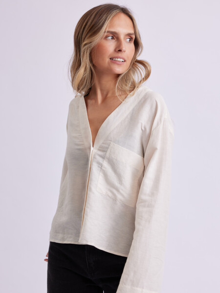 Camisa cuello v Crudo