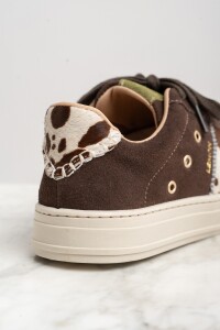 Zapatilla Gamuza Animal Print Vaca Marron