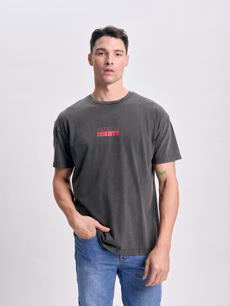 Remera oversize Mandalorian Negro