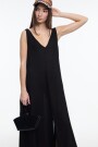 VESTIDO ESCOTE V Negro