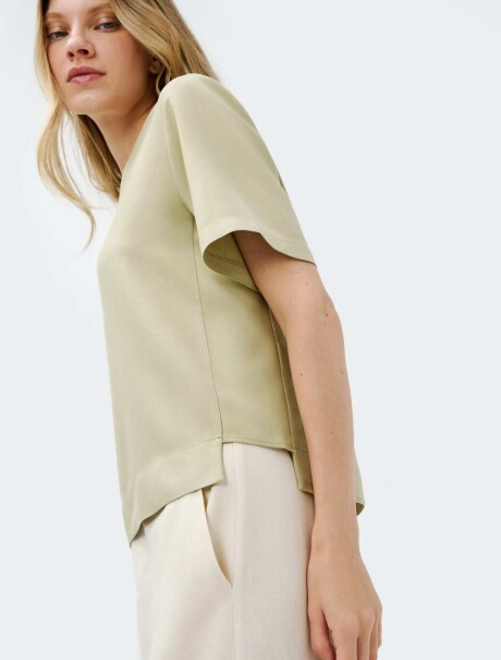 BLUSA CREPÉ MANGA CORTA VERDE