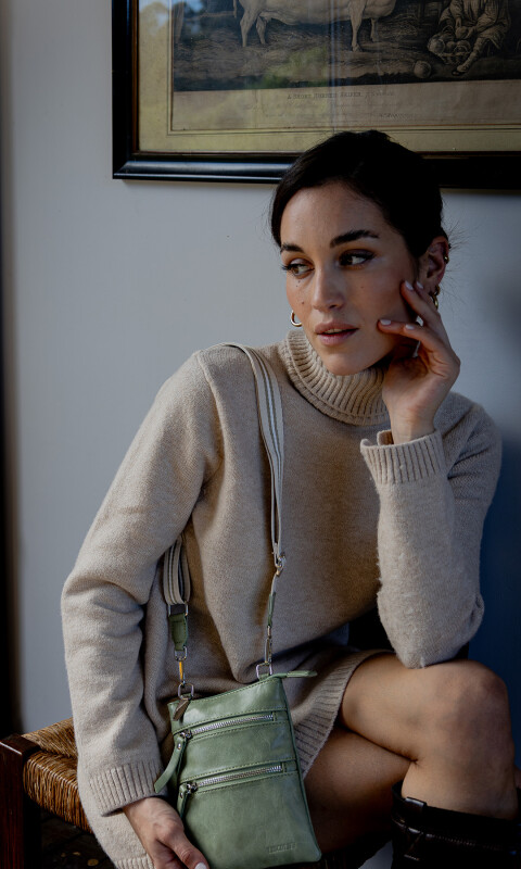 PHONE BAG BERNA OLIVA