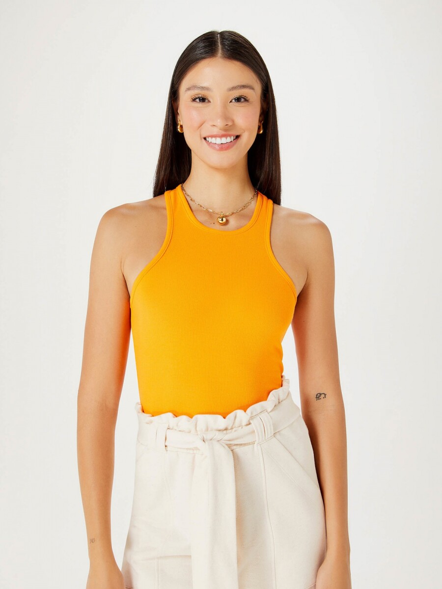 MUSCULOSA BÁSICA TIPO NADADORA - NARANJA 