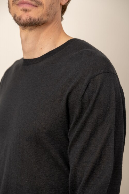 Sweater lino Negro
