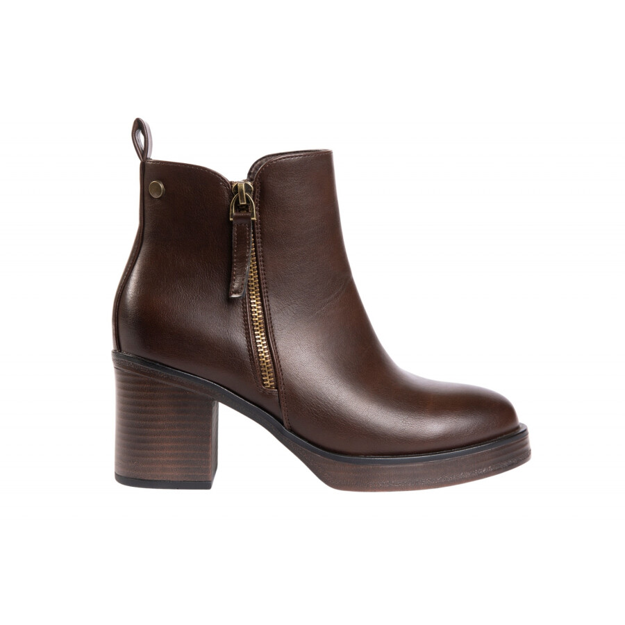 CHERRY TREND BROWN