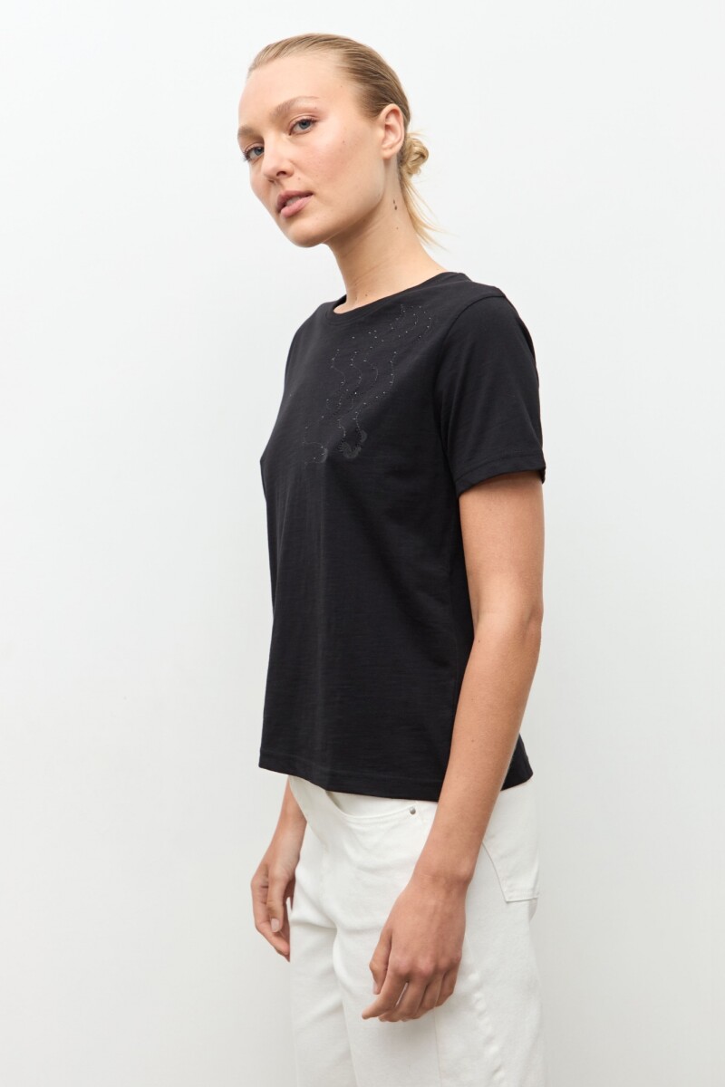 Remera bordado con brillos negro