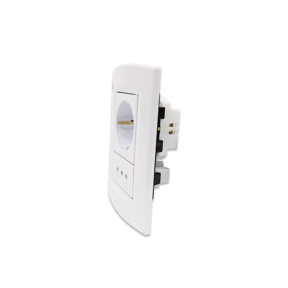 Plaqueta armada toma 3 línea + schuko blanco Sica SK3474